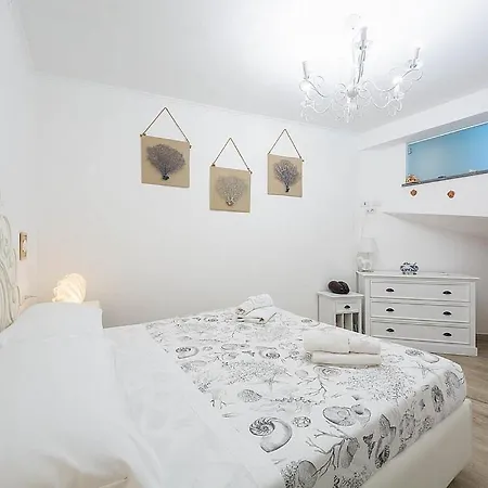 Sleeps 8 Pool Air Con Wifi Villa *