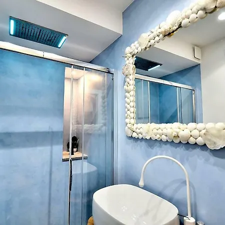 Villa Sleeps 8 Pool Air Con Wifi *